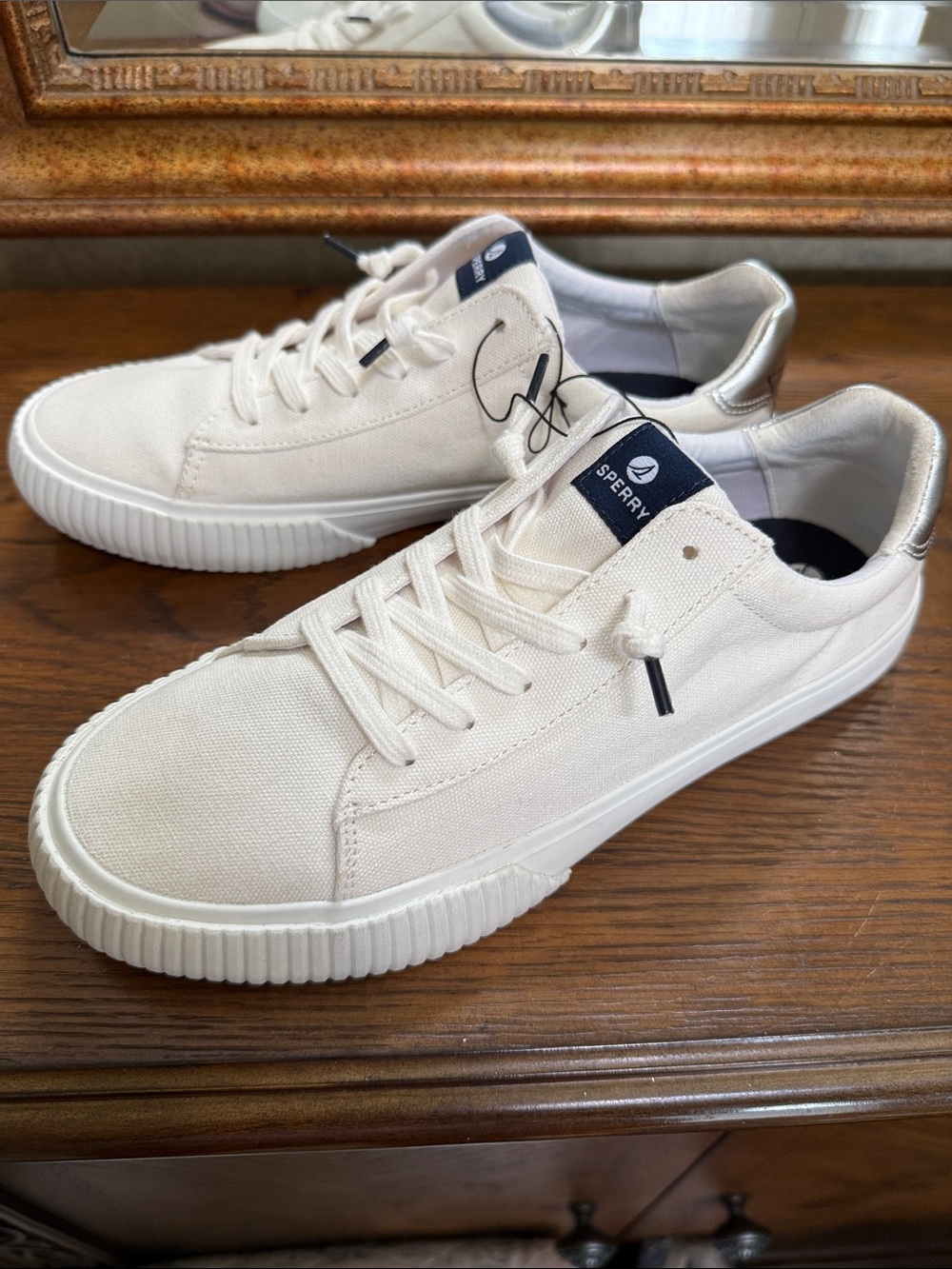 New Sperry Women’s Off-White Canvas Low-Top Sneakers. Sz 7.5. - Picture 4 of 13
